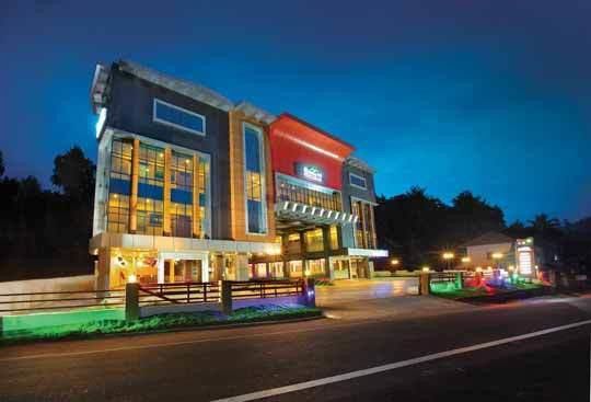 ฮอลิเดย์ ฮิลล์ โฮเต็ล แอนด์ สวีท Hotel สุลต่านบาเทรี ภายนอก รูปภาพ