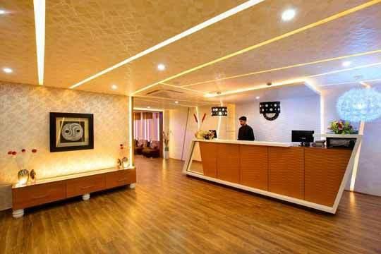 ฮอลิเดย์ ฮิลล์ โฮเต็ล แอนด์ สวีท Hotel สุลต่านบาเทรี ภายนอก รูปภาพ