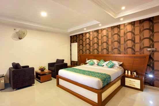ฮอลิเดย์ ฮิลล์ โฮเต็ล แอนด์ สวีท Hotel สุลต่านบาเทรี ภายนอก รูปภาพ