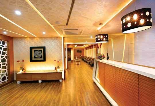 ฮอลิเดย์ ฮิลล์ โฮเต็ล แอนด์ สวีท Hotel สุลต่านบาเทรี ภายนอก รูปภาพ